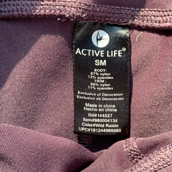 Active Life Mesh Crisscross Capri Leggings size Small - Picture 8 of 9